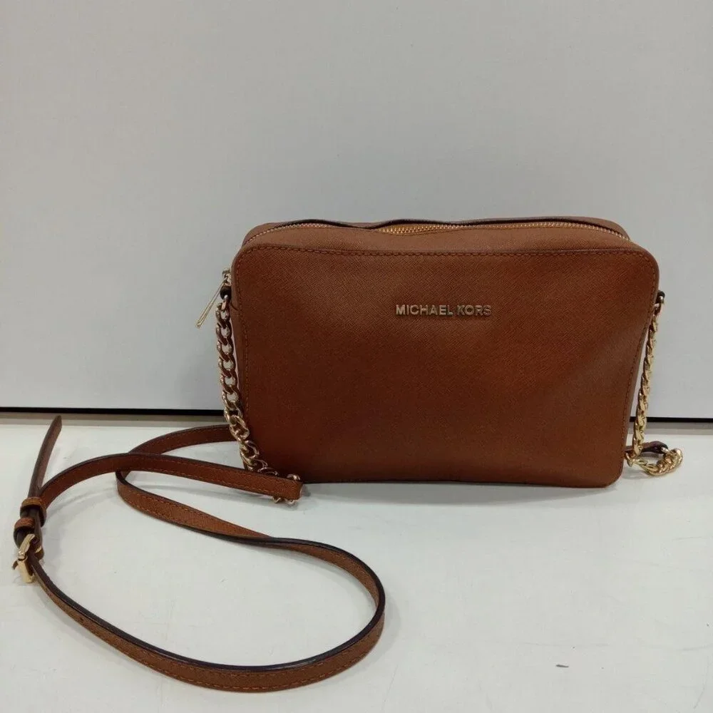 GUC Michael Kors Jet Set Saffiano Leather Crossbody Bag